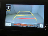 いまや必須装備「ナビゲーション」搭載!知らない場所にスイスイッとドライブ。もう、これなしではハンドルを握れませんね!でも運転中の操作は危険ですのでご注意ですね☆