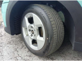 タイヤサイズは195/55R16です