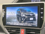 【10.5インチナビ】高級感とインパクトのある大画面ナビを装備。各種オーディオ操作はもちろん、スマホ連携もできる利便性の高いナビです♪