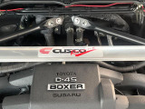 【タワーバー】お車の剛性を高めるタワーバーを装備。よりスムーズなコーナリング走行が可能となり、走りも楽しめます。