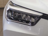 LEDヘッドライトです。デザイン性がよくとても明るいので、夜間の走行や悪天候でも安心です。しかも長寿命!