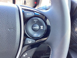 Hondaセンシングの機能のひとつ、アダプティブクルーズコントロール付!アクセルから足を離しても設定したスピードと前車との車間を保ち走行してくれます!車線維持もアシスト☆高速道路で疲労軽減ですね☆