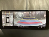 狭い場所での駐車やすれ違いなどでより的確な運転操作に役立つ360&deg;ビューモニターが装備されています。