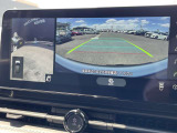 パーキングサポートシステムが付いて車庫入れに役立ちます