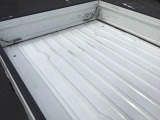 不出の場合は折り返しお電話させていただきます。水曜日が定休日となりますので、ご了承ください。