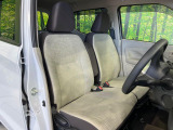 運転席シート廻りは使用感も少なく、良好な状態となっています。丁寧に使われていたことがよくわかりますね。