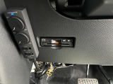 ETC車載器です。高速道路を利用する際の支払いがキャッシュレスなのでとても便利なアイテムです!