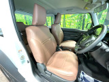 運転席シート廻りは使用感も少なく、良好な状態となっています。丁寧に使われていたことがよくわかりますね。