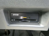 高速の料金所で、小銭を探さず楽々通過できる『ETC』で快適にドライブ出来ます。また、マイレージ登録で更にお徳にご利用頂けます。詳しくは072-833-1883までお願いします。