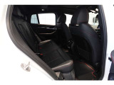 リアシートも広々とご利用頂けます。お車詳細や展示状況はフリーダイヤル(0078-6002-498412)またはBPS城東鶴見06-6933-6600迄お気軽にお問合せ下さい。