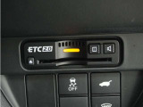 ◆ETC2.0装着◆進化したドライブ体験。料金収受システムだけだったETCが生まれ変わって、高速道路を賢く使うETC2.0に進化しました。多彩な情報サービスが便利で快適なドライブ体験を提供します。