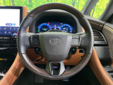 【純正革巻きステアリング】上質な革を使用することで、手にしっかり馴染みとても運転しやすいハンドルです♪