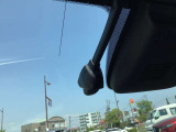 今話題のドライブレコーダーも付いています。