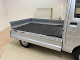 新車・中古車・サービス工場一体型店舗です。中古車はもちろん、ダイハツの新車も販売しておりますので是非一度ご来店下さい!