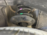 お車を安心してお乗りいただく為には、足回りの定期点検が欠かせません。サービスサポート(有償保証)では無料点検もご提供しており、安心のカーライフをお過ごしいただけるサポート体制が整っています。
