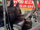 広々とした運転席です!ぜひ1度ご来店いただきご乗車ください!