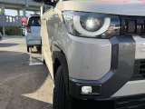 LEDヘッドライトです。デザイン性がよくとても明るいので、夜間の走行や悪天候でも安心です。しかも長寿命!
