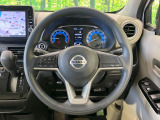 【ステアリングスイッチ】運転中、前方から目線をそらすことなく、オーディオ等の操作が可能な便利機能!安心&快適なドライブを演出してくれます♪