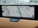 マツダコネクトの12.3インチワイドセンターディスプレイです。『Android Auto』『Apple CarPlay』や独自のコネクテッドサービスに対応したインターフェイスシステムです。
