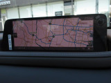 マツダコネクトの10.25インチワイドセンターディスプレイです。『Android Auto』『Apple CarPlay』や独自のコネクテッドサービスに対応したインターフェイスシステムです。