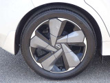 【タイヤ】 【純正17インチアルミホイール】《205/50R17》専用のアルミなのでお車のイメージぴったりですね!