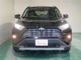 明度の高いLEDヘッドライトで、夜間の運転も安心です。