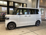 ホンダの安全運転支援システム「HondaSENSING」がついております!車線維持支援システムや、前走車を検地し、自動で加減速を行うアダプティブ・クルーズ・コントロールなど全部で8種類あります!
