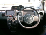 ご購入の車両には、ご納車前に室内の除菌・消臭を施行いたします。※ただし、すべての臭いを消臭できるわけではございませんので、あらかじめご了承ください。