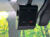 【ドライブレコーダー】ドライブレコーダー装備!走行中はもちろん、あおり運転や事故に遭遇した際、映像で記録し、万一のリスクに備えます。※記録用SDカードはお客様ご自身でご準備いただく必要があります。
