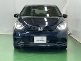 LEDヘッドライトを装備しています。LEDヘッドライトはとても明るく、雨の日や夜間走行も安全・安心です。オートライトコントロール付きで周囲の明るさに応じて自動で点灯・消灯します