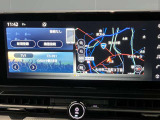 コネクテッドナビゲーションです♪目的地まで案内するナビゲーション機能の他にAPPLE CarPlayも搭載♪フルセグ画質で楽しめるTVやBluetooth 多彩な機能が満載で運転を快適にサポートしてくれます☆