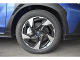 純正18インチアルミホイール付タイヤサイズは225/55R18