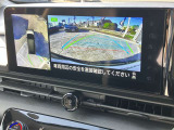 【アラウンドビューモニター】はまるで上から見ているような視点で周囲を確認できます!駐車が苦手な方でも安心して駐車できますね♪