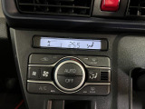 今お乗りのお車の価値が気になる方は、お気軽にお声がけください。査定士の資格を持ったスタッフが、丁寧に査定いたします