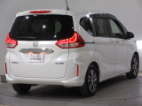 ボディクリーニング後、愛車をピカピカの状態へ保護するコーティング「ブライトパック」がおススメです!水垢がつきにくく、手入れがしやすくなりますよ!いつも愛車をきれいにしておきたい方におススメです。