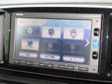 ナビゲーションは純正メモリーナビ(VXM-174CSi)を装着しております。AM、FM、CD、Bluetooth、ワンセグTVがご使用いただけます。初めて訪れた場所でも安心ですね!