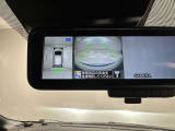 ルームミラーにクリヤーなカメラ映像で後方視界サポート!車両周囲安全確認にも役立つ、アラウンドビューモニター映像 スマート・ルームミラー装備!