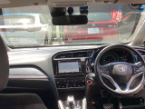 Honda車が初めての方にも扱いやすく分かりやすいインパネ周りと各種スイッチ類です。
