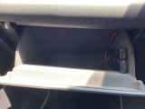 ★★★ETC車載器本体専用のスペースに格納しております。足元の邪魔にはなりません★★★