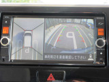 〔アラウンドビュー〕自車を上から見下ろす様な映像が映し出される全周囲型アラウンドビューモニターには移動物検知も付いており車庫入れも安心楽々ですね!