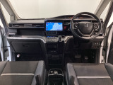 【前方視界】開放的な前方視界!運転がしやすく疲れにくいです♪窓が大きく、見通しがとっても良いおクルマですよ♪