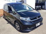 自社整備工場で点検整備をおこなってからお渡ししています。車検が残っている場合は『12ヶ月点検整備』を、車検整備付きの場合は『車検整備』をおこないます。整備費用は車両本体価格に含まれています。