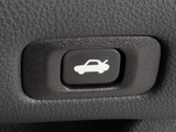 ボタン一つでトランクオープンが可能!車内から操作できる為、非常に便利な装備の一つとなります!