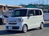 雨の日は中古車は選びにくいですよね。でも当店なら安心です。電話予約を頂ければ屋根下へ移動させて頂きます。雨でもじっくりご検討いただけます。