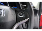Hondaセンシングの機能のひとつ、アダプティブクルーズコントロール付!アクセルから足を離しても設定したスピードと前車との車間を保ち走行してくれます!車線維持もアシスト☆高速道路で疲労軽減ですね☆