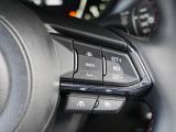 前走車両の速度に合せて、自車の速度を調整できる「MRCC(マツダレーダークルーズコントロール)」を装備しています。
