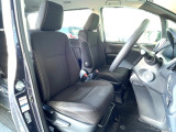 運転席シート廻りは使用感も少なく、良好な状態となっています。丁寧に使われていたことがよくわかりますね。