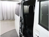 大きな開閉口で乗り降りもラクラクです☆