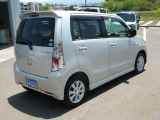購入後も安心!お車のトラブルには誠意を持って対応いたします。県外の方もお近くのディーラーにて保証修理なども受けられます。ちょっとした気になる事にも親身にお答えいたします。