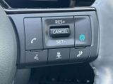 プロパイロット搭載。高速道路でドライバーに代わってアクセル、ブレーキ、ステアリングを自動制御します。